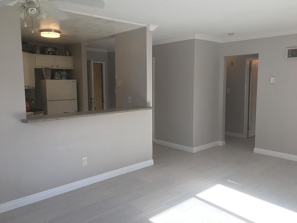 1st image of 7405 Charmant Dr #3011
