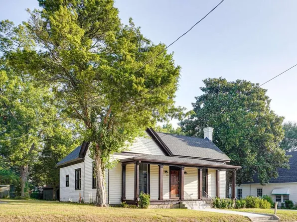939 Peek St NW, Conyers, GA 30012