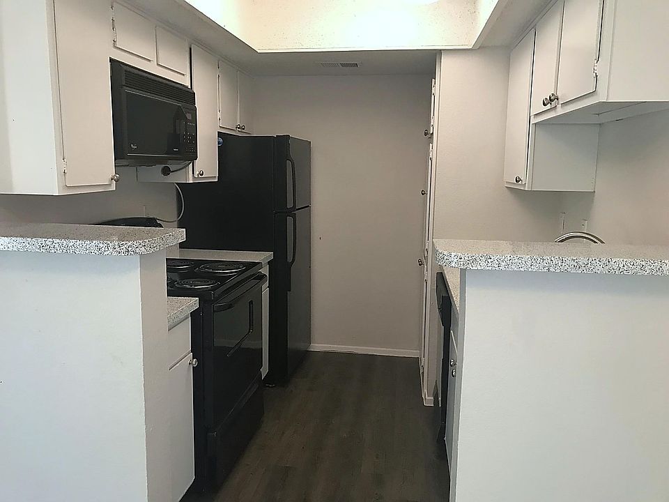 1st image of 2316 Fair Oaks Dr APT 2067