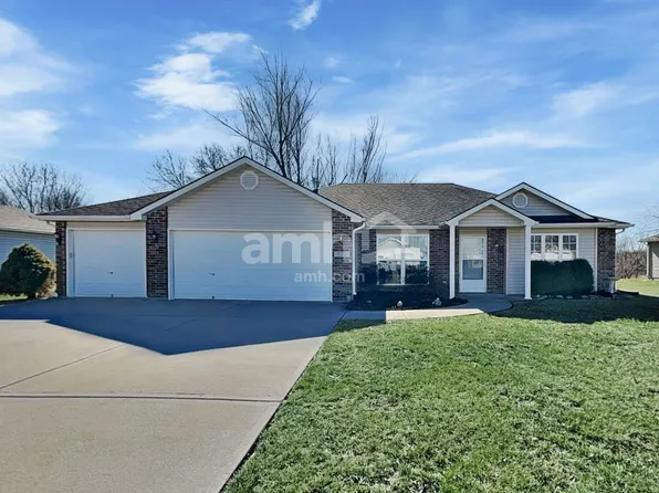 1015 Bristol Dr, Raymore, MO 64083