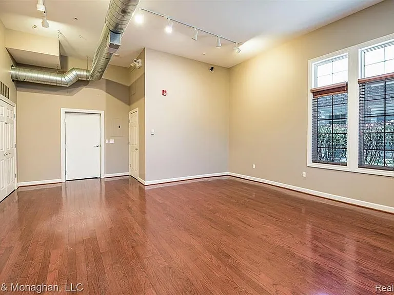 2210 Attard — Photo 7