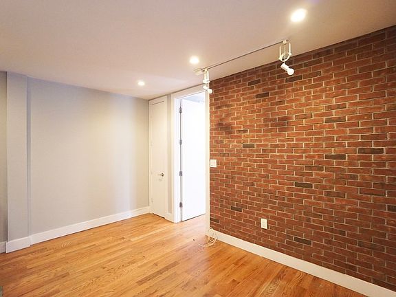3rd image of 235 W 146th St APT 4A