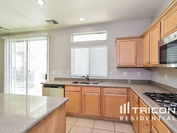 5th image of 4332 Baker Hill St