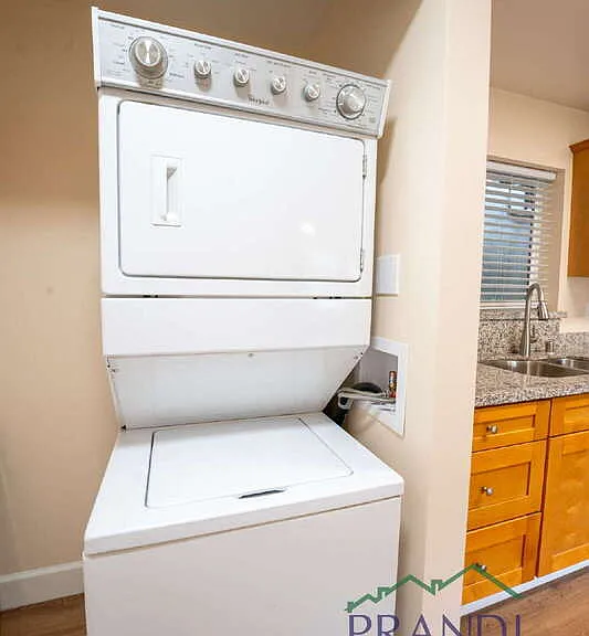 109A Live Oak Ave — Photo 4