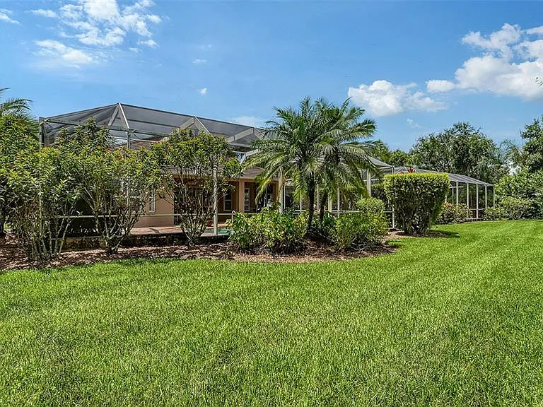 6909 Lennox Pl — Photo 36