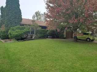 121 Glen Lake Dr, Bolingbrook, IL 60440