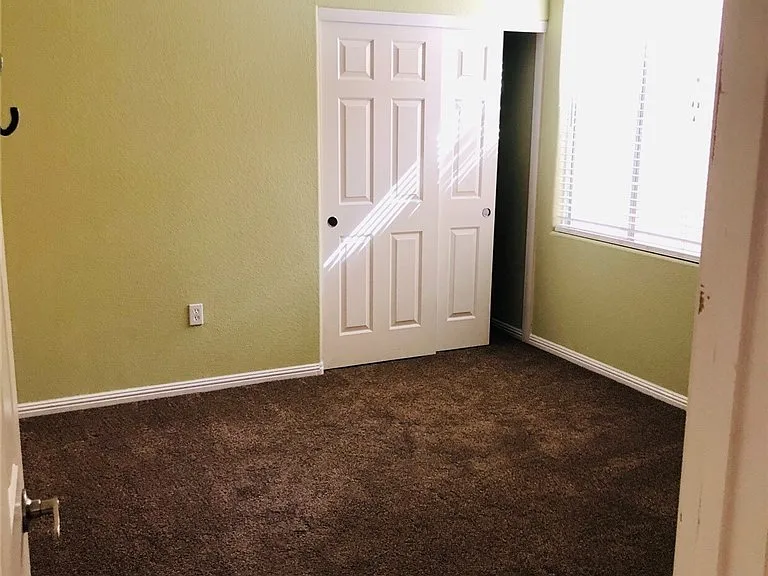 261 Fair Play St — Photo 10