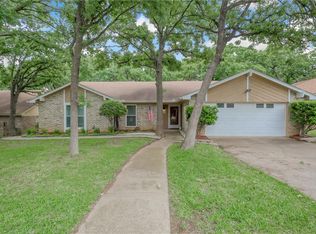 3020 Pecan Cir, Bedford, TX 76021