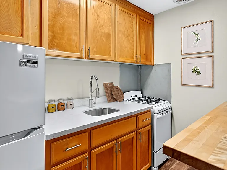 2 bedroom kitchen