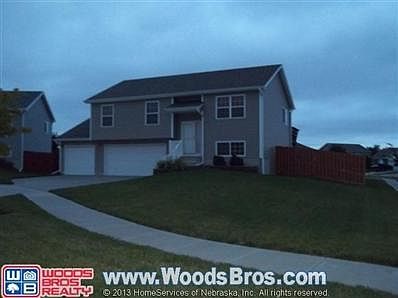 1st image of 921 W Craig Dodge Cir