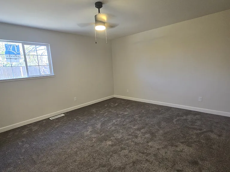 1340 Leonard Rd — Photo 18