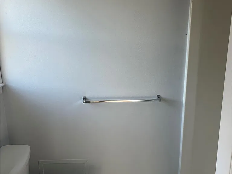 8 Marion Ave #6 — Photo 18