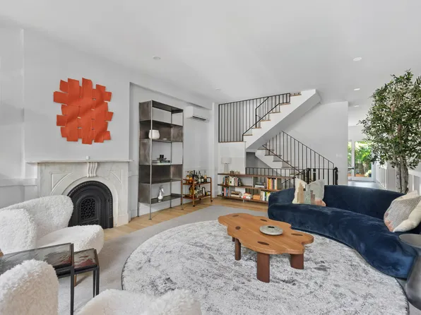 448 Sackett St, Brooklyn, NY 11231