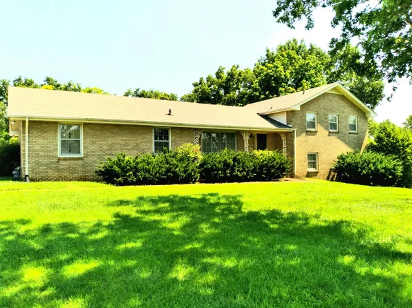 304 Loretta Dr, Goodlettsville, TN 37072