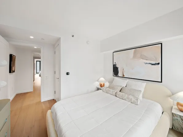 111 West 56th Street image 9 of 17