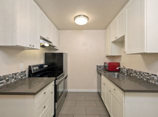 3411 14th Ave W APT 9, Seattle, WA 98119