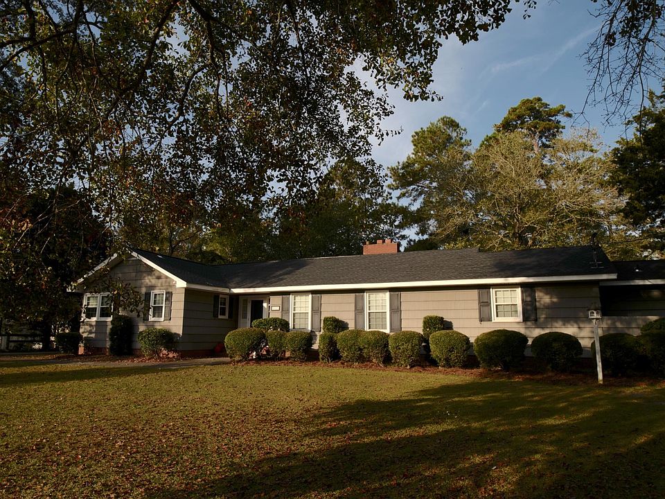 1st image of 1105 Woodland Drive