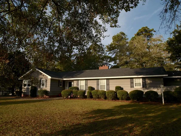 1105 Woodland Drive, Whiteville, NC 28472