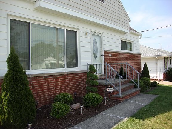 2nd image of 5360 E 131st St