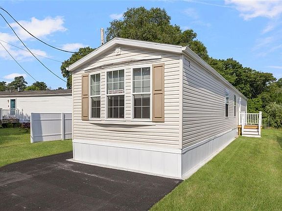2nd image of 61 Diamond Hill Rd