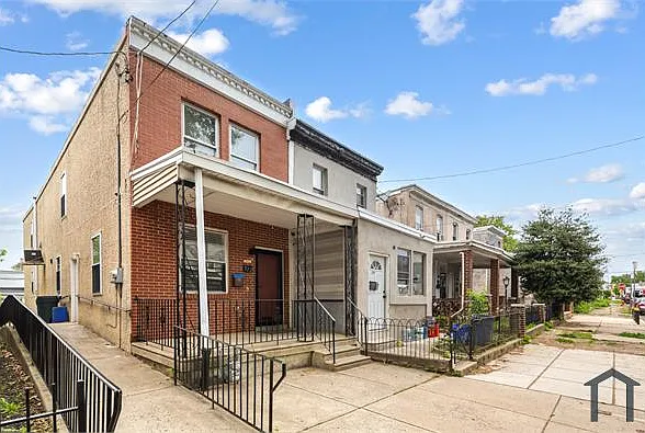 322 N Edgewood St — Photo 6