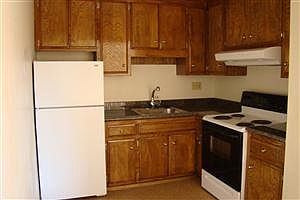 2nd image of 1415 Union Ave APT 21