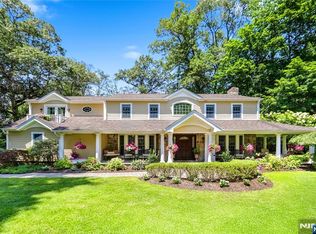 72 Old Farms Rd, Woodcliff Lake, NJ 07677