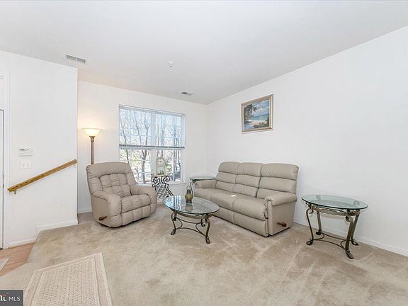 4th image of 108 Harbour Heights Dr