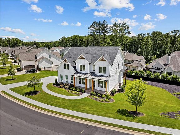 4th image of 6080 Simone St