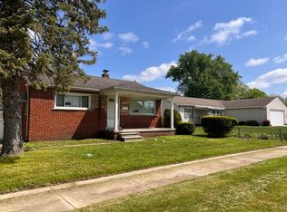 26700 Hopkins St, Inkster, MI 48141