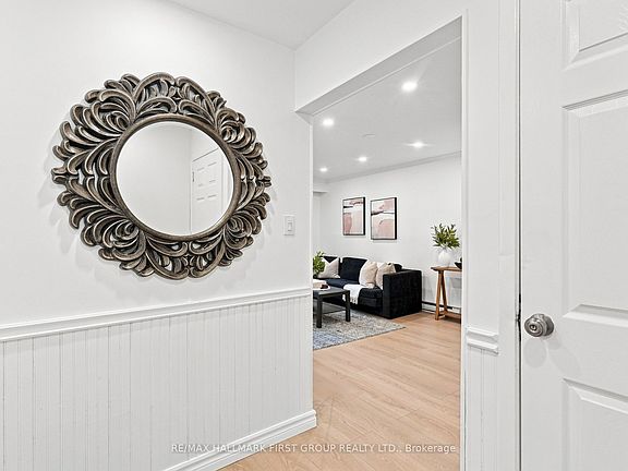 2nd image of 33 Taunton Rd E #23
