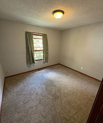 3rd image of 3945 Reservoir Blvd NE