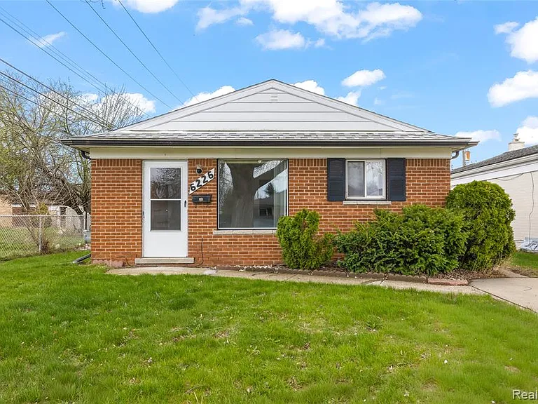 6226 Highview St — Photo 1