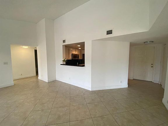 2nd image of 9777 Westview Dr