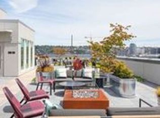 802 5th Ave N #411, Seattle, WA 98109