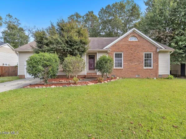 156 Raintree Circle, Jacksonville, NC 28540