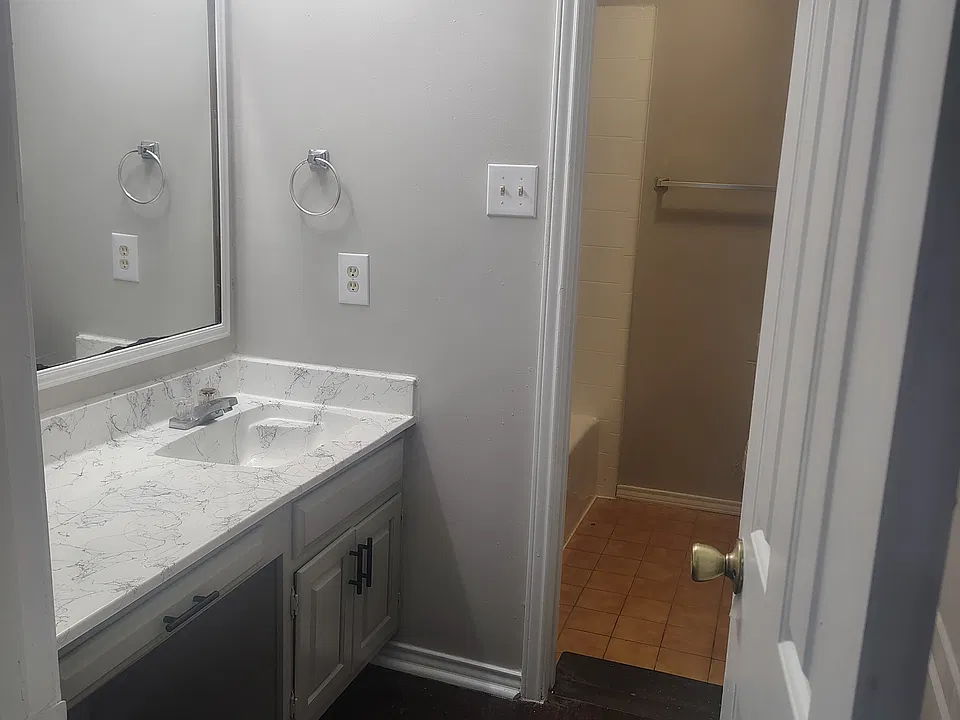 3602 N Bicentennial Blvd #12