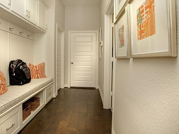 The Deerfield II Family Foyer