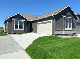 11576 S Olathe View Rd, Olathe, KS 66061