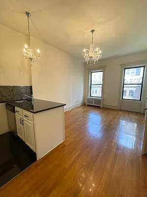 Rented by Oxford Property Group | media 4