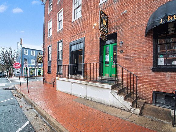 5th image of 200 Hanover St #2A