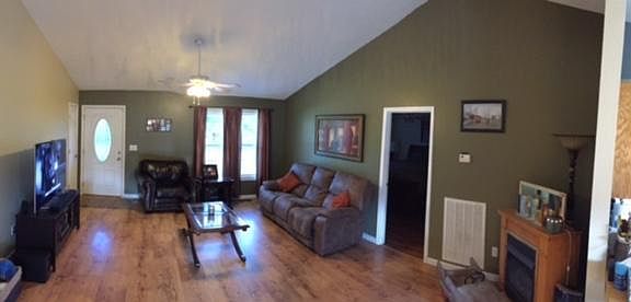 3rd image of 1443 War Eagle Dr