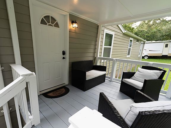 4th image of 7781 Rocky Comfort Ln
