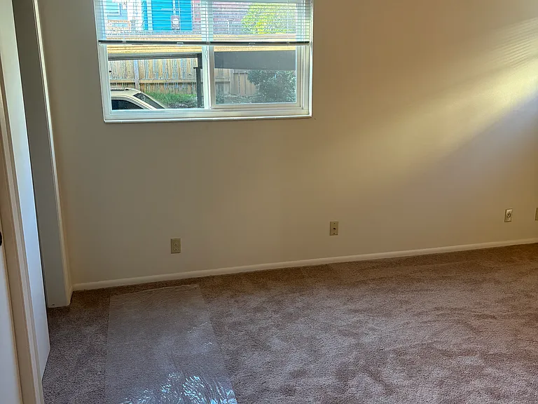 8601 15th Ave NE #201 — Photo 16