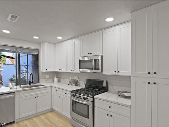 2nd image of 3139 Espanol Dr #1