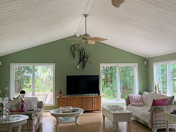 3rd image of 3115 N Wheaton Pt