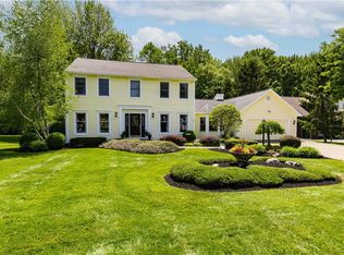 6510 Emilie Ln, East Syracuse, NY 13057