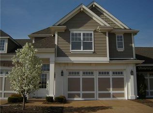 534 E Greenwood Trace Dr, Whiteland, IN 46184