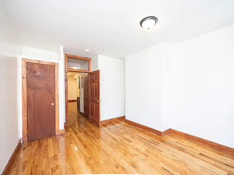 1412 De Kalb Ave #2L — Photo 5