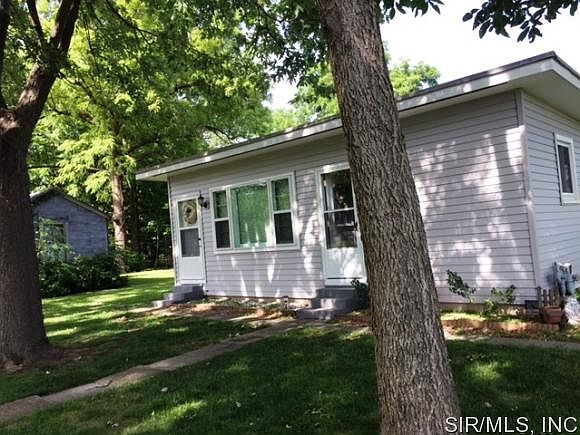 1st image of 2219 S 1st St